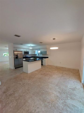 2839 SW 25th Ter 2839, Miami, FL 33133