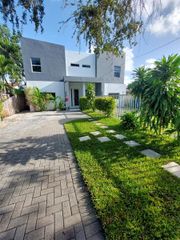 2839 SW 25th Ter 2839, Miami, FL 33133