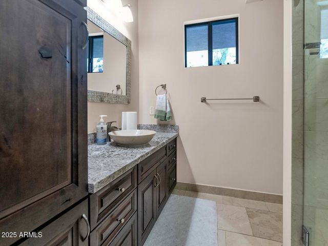 5800 E Glen Drive, Paradise Valley, AZ 85253