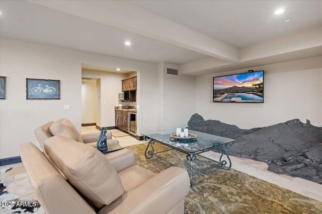 5800 E Glen Drive, Paradise Valley, AZ 85253