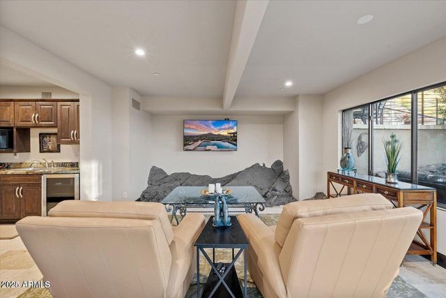 5800 E Glen Drive, Paradise Valley, AZ 85253