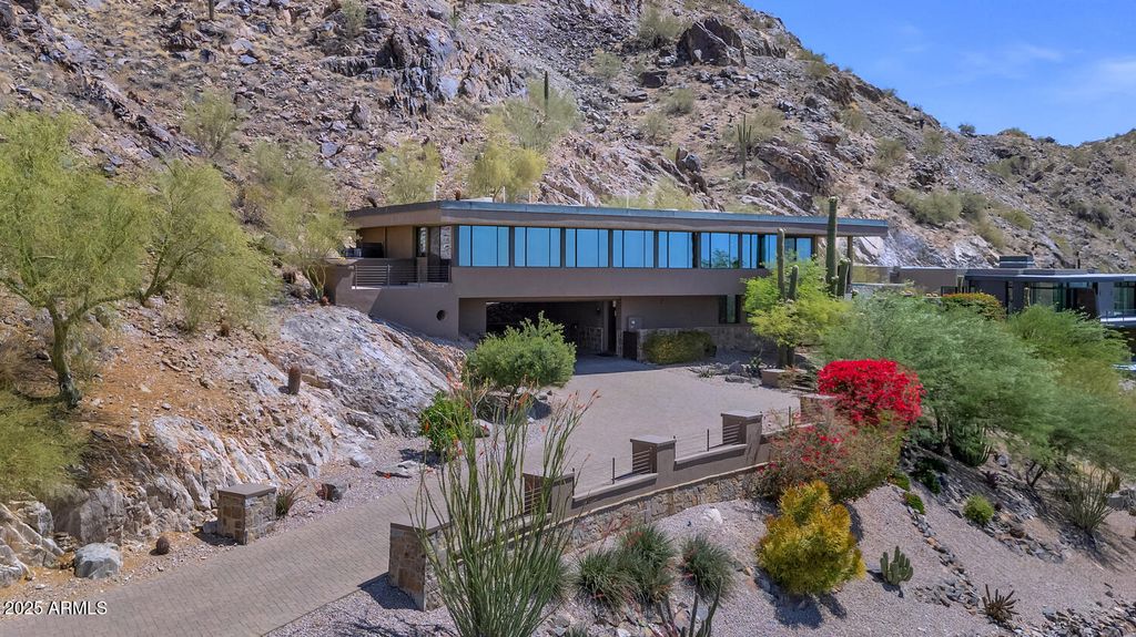 5800 E Glen Drive, Paradise Valley, AZ 85253