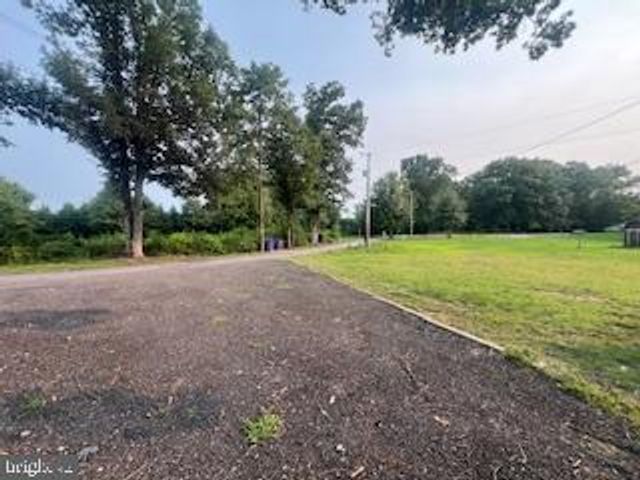 11064 DEMARR RD, White Plains, MD 20695