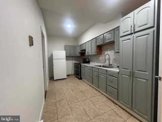11064 DEMARR RD, White Plains, MD 20695