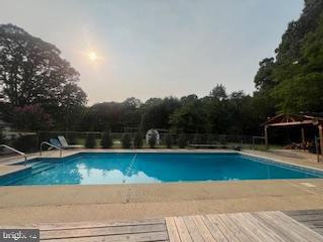 11064 DEMARR RD, White Plains, MD 20695