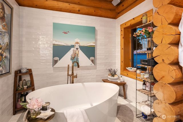 13 White Rock Lane, Port Ludlow, WA 98365