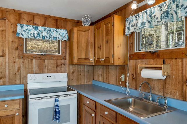 878 Rattlesnake Island, Alton, NH 03810