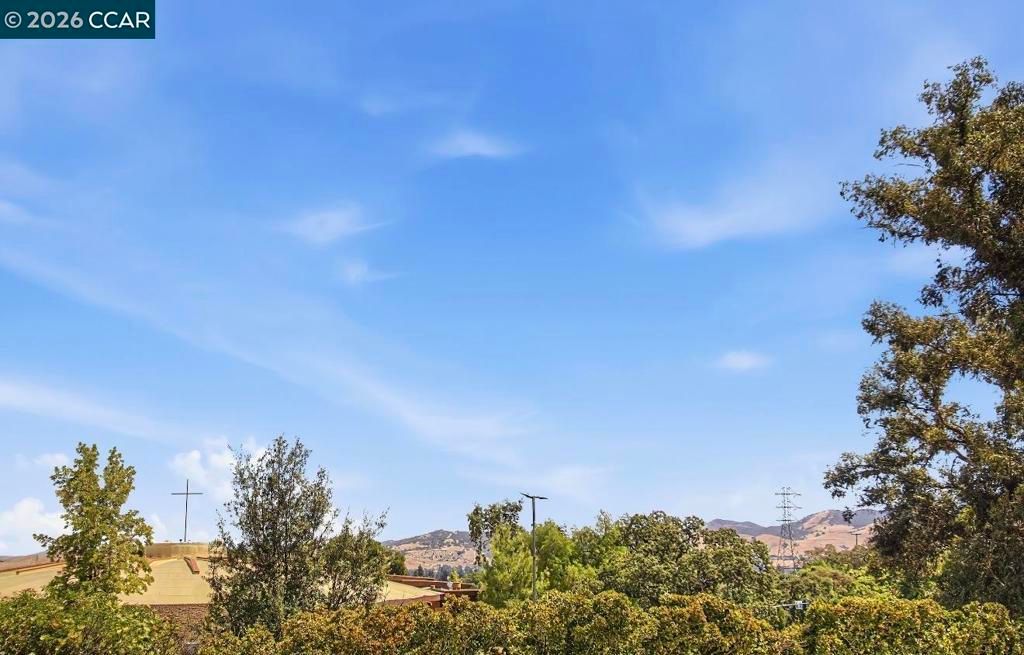 Image 12 of property listing at 100 Kinross Dr 30, Walnut Creek, CA 94598