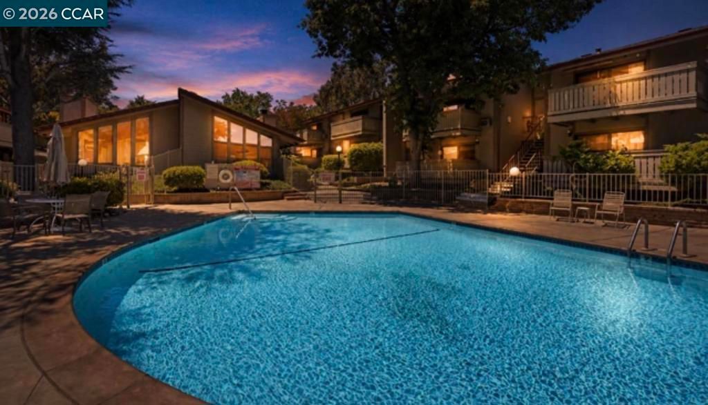Image 16 of property listing at 100 Kinross Dr 30, Walnut Creek, CA 94598