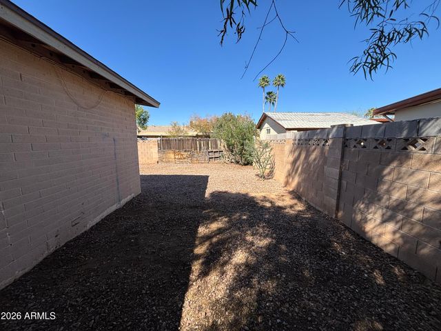 1018 W ENID Avenue, Mesa, AZ 85210