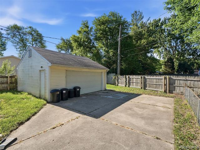27729 Shiawassee Road, Farmington Hills, MI 48336