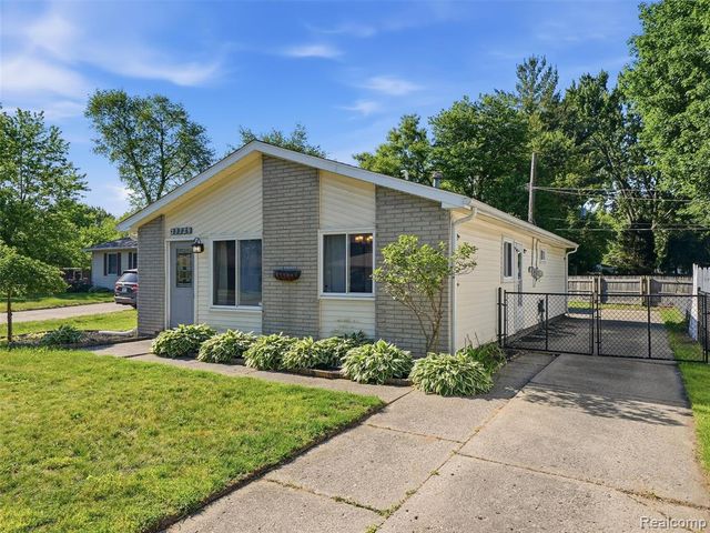 27729 Shiawassee Road, Farmington Hills, MI 48336