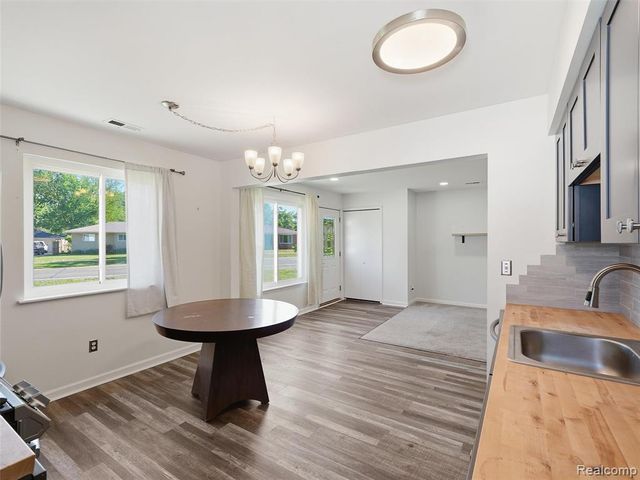 27729 Shiawassee Road, Farmington Hills, MI 48336