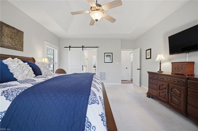 809 Falls Creek DR, Chesapeake, VA 23322