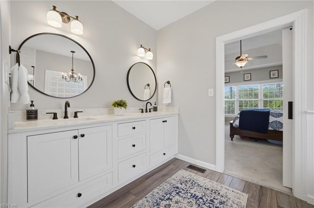 809 Falls Creek DR, Chesapeake, VA 23322