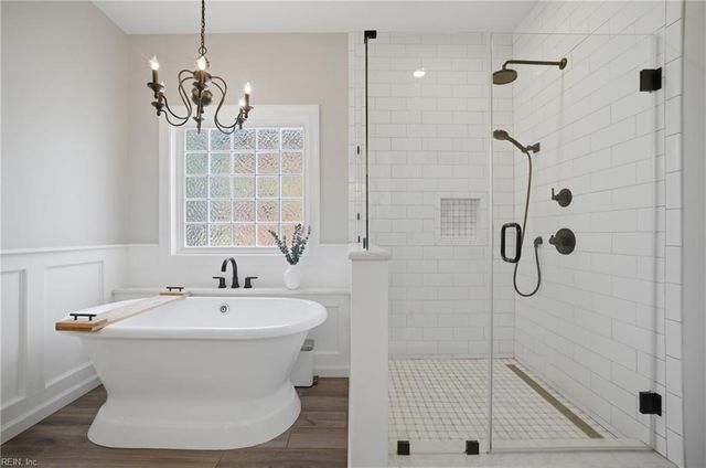 809 Falls Creek DR, Chesapeake, VA 23322