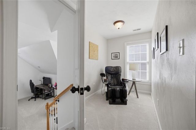 809 Falls Creek DR, Chesapeake, VA 23322