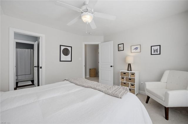 809 Falls Creek DR, Chesapeake, VA 23322