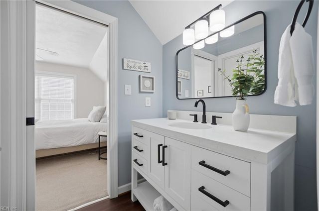 809 Falls Creek DR, Chesapeake, VA 23322