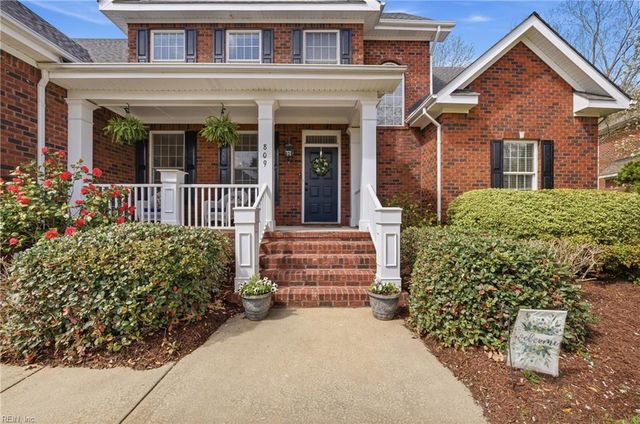 809 Falls Creek DR, Chesapeake, VA 23322