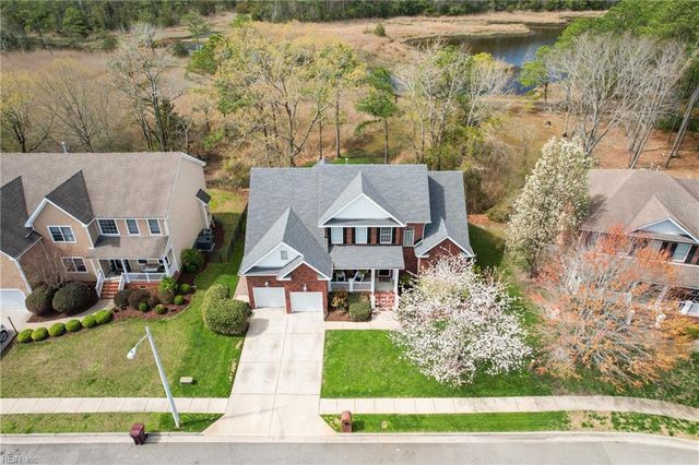 809 Falls Creek DR, Chesapeake, VA 23322