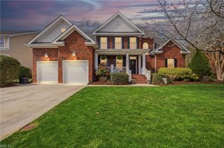 809 Falls Creek DR, Chesapeake, VA 23322