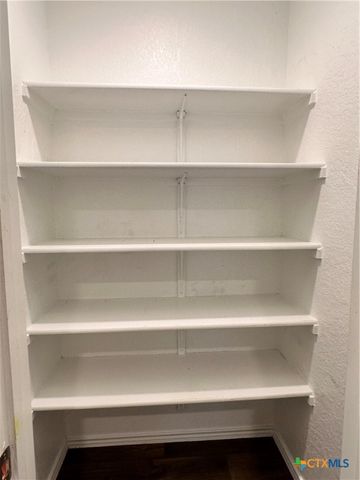 101 Calgary Lane, San Marcos, TX 78666