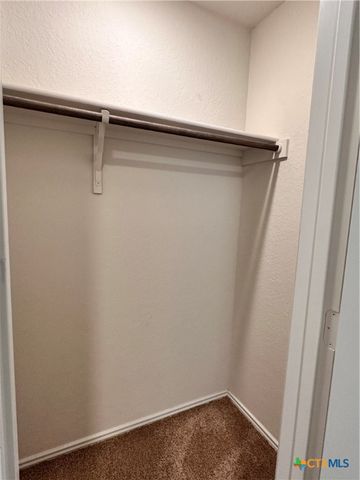 101 Calgary Lane, San Marcos, TX 78666