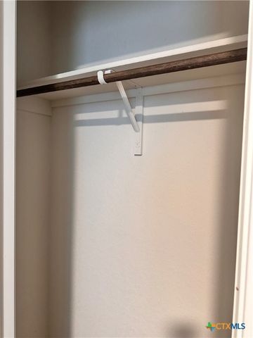 101 Calgary Lane, San Marcos, TX 78666