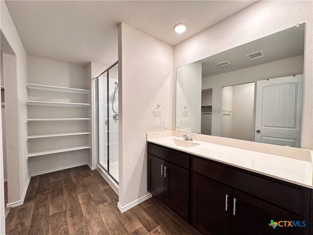 101 Calgary Lane, San Marcos, TX 78666