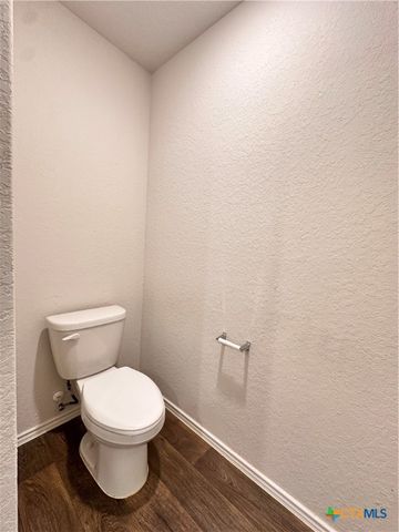 101 Calgary Lane, San Marcos, TX 78666