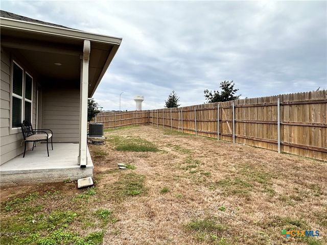 101 Calgary Lane, San Marcos, TX 78666