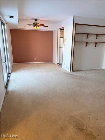 8140 Independence Drive B, Mentor, OH 44060