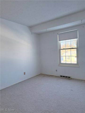 8140 Independence Drive B, Mentor, OH 44060