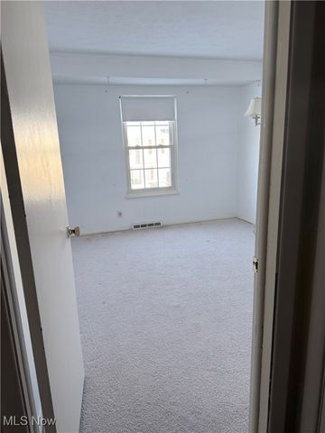 8140 Independence Drive B, Mentor, OH 44060