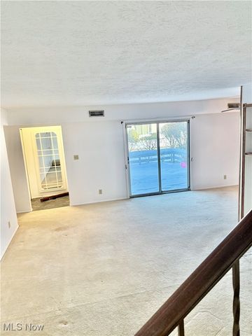 8140 Independence Drive B, Mentor, OH 44060