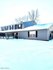 8140 Independence Drive B, Mentor, OH 44060