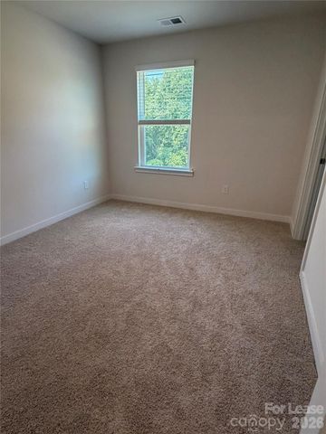 1423 Mammoth Road, Hickory, NC 28692