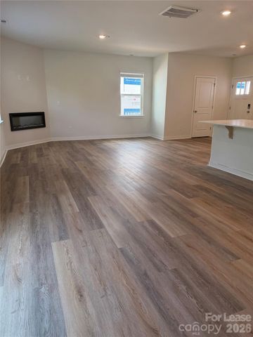 1423 Mammoth Road, Hickory, NC 28692