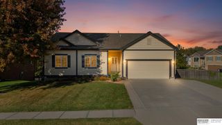 9706 Florence Street, La Vista, NE 68128
