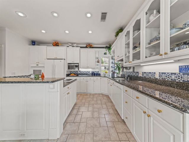 57 Toledo Drive, Hot Springs Village, AR 71909