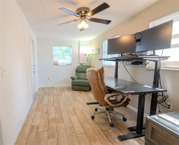 1050 DEAL LANE, Holiday, FL 34691