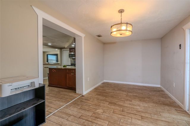 1050 DEAL LANE, Holiday, FL 34691