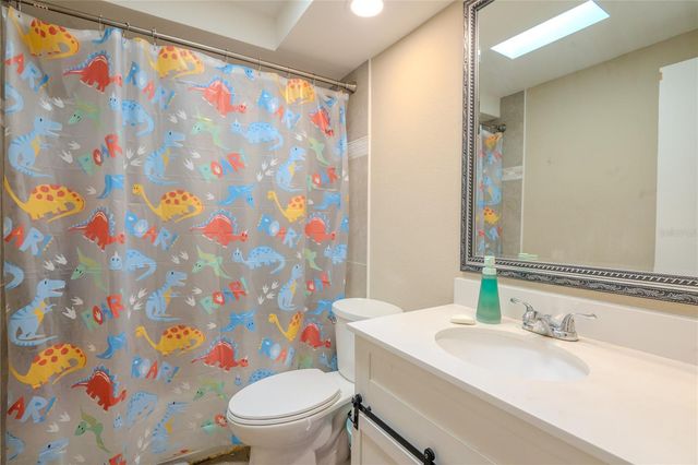 1050 DEAL LANE, Holiday, FL 34691