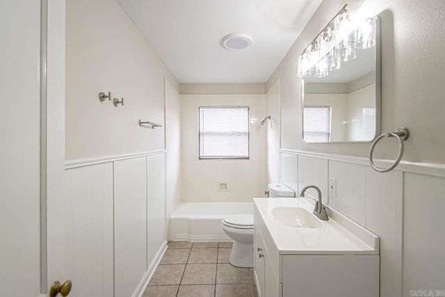 2219 & 2221 Blackwood Road, Little Rock, AR 72207