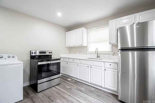 2219 & 2221 Blackwood Road, Little Rock, AR 72207