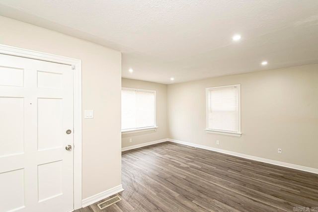 2219 & 2221 Blackwood Road, Little Rock, AR 72207