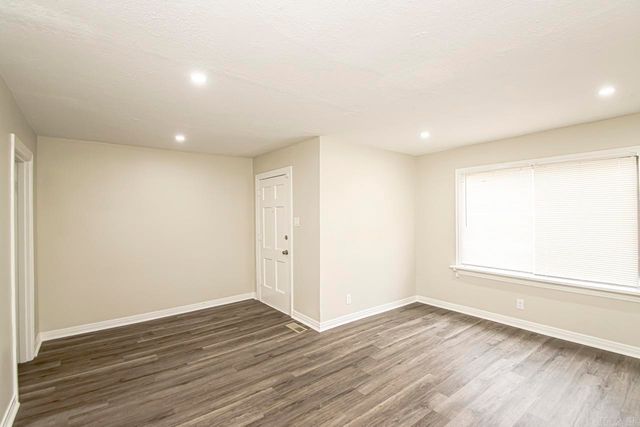 2219 & 2221 Blackwood Road, Little Rock, AR 72207
