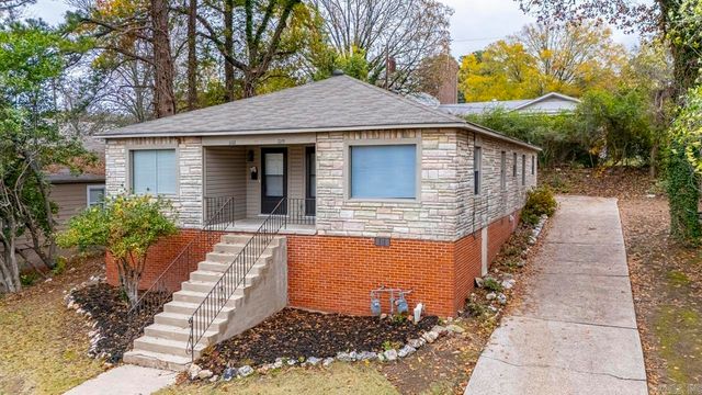 2219 & 2221 Blackwood Road, Little Rock, AR 72207