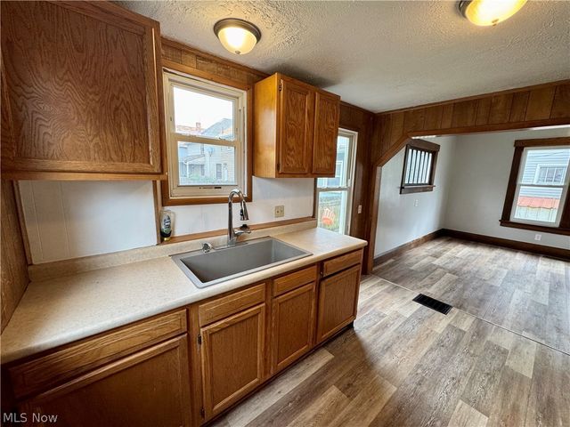2307 10th Street SW, Canton, OH 44706